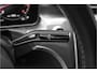 Mercedes-Benz C-klasse 200 Launch Edition AMG Line Pano Trekhaak Camera Stoelverw