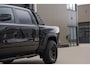 Dodge Ram TRX BLACK OPS HELLCAT | 6.2 V8 712PK SUPERCHARGER | RODE STIKSELS | FULLY LOADED | RAMBAR | CARBON | BLACK ON BLACK | CREW CAB | DUBBELE CABINE | 5 PERSOONS | De specialist in Amerikaanse pick‑ups in Nederland en Europa. Voorraad 2661 - 5444