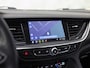 Opel Insignia 1.5 Turbo Business Executive 165Pk Automaat (APPLE CARPLAY, GROOT NAVI, CLIMATE, CAMERA, STUUR/STOELVERWARMING, ADAPTIVE CRUISE, SPORTSTOELEN, GETINT GLAS, TREKHAAK, NIEUWSTAAT)