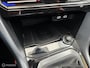 Volkswagen T-Roc 1.0 TSI Life Business trekhaak|cam|stoelverw.|dab|lmv16
