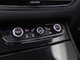Opel Grandland 1.6 Turbo Plug-In Hybrid Elegance 224Pk Automaat (VIRTUAL COCKPIT, SOH 98,3%, APPLE CARPLAY, GROOT NAVI, CLIMATE, GETINT GLAS, SPORTSTOELEN, STUURWIEL VERWARMD, ADAPTIVE CRUISE, NIEUWSTAAT)