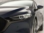Mazda 3 2.0 e-SkyActiv-G M Hybrid 122 Automaat (GROOT NAVI, CLIMATE, STUUR/STOELVERWARMING, BOSE AUDIO, CAMERA, SPORTSTOELEN, ADAPTIVE CRUISE, HEAD-UP DISPLAY, NIEUWSTAAT)
