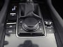 Mazda 3 2.0 e-SkyActiv-G M Hybrid 122 Automaat (GROOT NAVI, CLIMATE, STUUR/STOELVERWARMING, BOSE AUDIO, CAMERA, SPORTSTOELEN, ADAPTIVE CRUISE, HEAD-UP DISPLAY, NIEUWSTAAT)