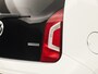 Volkswagen Up! 1.0 high up! (NAVIGATIE, 5 DEURS, GETINT GLAS, LM VELGEN, SPORTSTOELEN, PARKEERSENSOREN, ELEK RAMEN, NIEUWSTAAT)
