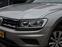 Volkswagen Tiguan 1.4 TSI Connected Series / NL auto / Camera / Navi / Trekhaak / Allseason Banden /