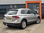 Volkswagen Tiguan 1.4 TSI Connected Series / NL auto / Camera / Navi / Trekhaak / Allseason Banden /