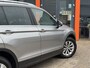 Volkswagen Tiguan 1.4 TSI Connected Series / NL auto / Camera / Navi / Trekhaak / Allseason Banden /