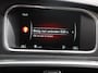 Volvo V40 2.0 T2 Ocean Race Climate Control Navigatie Lederen bekleding Parkeersensoren Trekhaak Lichtmetalen velgen