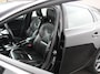 Volvo V40 2.0 T2 Ocean Race Climate Control Navigatie Lederen bekleding Parkeersensoren Trekhaak Lichtmetalen velgen