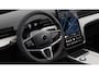Volvo EX90 Twin Motor Ultra Executive Edition 7p. 106 kWh | Bowers & Wilkins Audio | Luchtvering | 22" | Elektrochromatisch Panoramadak | Charcoal Hemelbekleding | Getint Glas | 360 Camera | Head-up Display | Park Pilot Assist | Massagefunctie Voorstoelen | Stoelverwarming Voor en Achter | Geventileerde Voorstoelen |