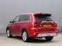 Mitsubishi Outlander 2.4 PHEV 240pk Instyle | Schuif/kantel dak | 360° Camera | Trekhaak | Stoelverwarming | Leder