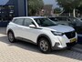 Peugeot 2008 1.2 Turbo 130PK Active Pack Automaat | Navigatie | Apple carplay | Hoge zitpositie | Camera | Parkeersensoren | Climate Control | Cruise Control | Lichtmetalen velgen |