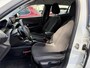 Peugeot 2008 1.2 Turbo 130PK Active Pack Automaat | Navigatie | Apple carplay | Hoge zitpositie | Camera | Parkeersensoren | Climate Control | Cruise Control | Lichtmetalen velgen |