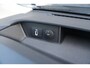 Ford Transit 350 2.0 TDCI L3H2 Limited DC 185pk 5 Zits - 2x Schuif - Trekhaak - Cruise - Camera - Bi Xenon - Carplay/Android - Rijklaar