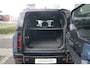 Land Rover Defender 110 2.0 P300e 110 X-Dynamic SE | Verwarmde voorstoelen | Meridian |