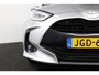 Toyota Yaris 1.5 Hybrid 115 Dynamic | Stoelverwarming | Stuurwiel verwarming | Parkeer sensoren |
