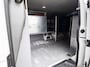 Volkswagen Transporter 2.0 TDI L2H1 28 Bulli Dubbele schuifdeur|stoel verwarming|trekhaak|side bars|camera|inrichting