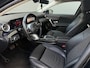 Mercedes-Benz A-klasse 180 Business Line*1eEigenaar*Sfeerverlichting*CarPlay*Trekhaak*Velgen*NEW-APK*Trekhaak