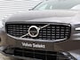 Volvo V60 2.0 T6 Plug-in hybrid AWD Plus Dark Automaat / Nappa leder / Trekhaak / 360* camera / Harman Kardon audio / Stoel + Stuur + Achterbank verwarmd /