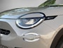 Fiat 600 600e La Prima 54 kWh | Pack Dolce Vita | Winter Pack | Apple carplay/Android Auto | Two Tone Dak | LMV 18" | Camera | Parkeersensoren | AKTIEKORTING! 2 + 6 jaar Speciale garantie!