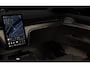 Volvo EX90 Twin Motor Ultra Executive Edition 7p. 106 kWh | 7-Zits | Google | Luchtvering| Stoelverwarming Voor + Achter | Panoramadak | Head-Up Display | Getint Glas | Bowers & Wilkins Audio | Adaptieve Cruise Control | Massage | Keyless | Stuurverwarming | Pilot Assist | Elek. Achterklep | 22 Inch Glossy Black Diamond Lichtmetalen Velgen