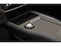 Volvo EX90 Twin Motor Ultra Executive Edition 7p. 106 kWh | 7-Zits | Google | Luchtvering| Stoelverwarming Voor + Achter | Panoramadak | Head-Up Display | Getint Glas | Bowers & Wilkins Audio | Adaptieve Cruise Control | Massage | Keyless | Stuurverwarming | Pilot Assist | Elek. Achterklep | 22 Inch Glossy Black Diamond Lichtmetalen Velgen