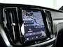 Volvo V60 T8 Plug-in hybrid AWD Plus Dark | 360° camera | Harman Kardon | Stoel- en stuurverwarming | Trekhaak