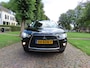Mitsubishi Outlander 2.0 Instyle Automaat Leer Schuif/kanteldak Ecc CruisecontrolTrekhaak Xenon Keyless Entry Pdc Stoelverwarming 18" Lm Velgen