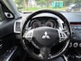 Mitsubishi Outlander 2.0 Instyle Automaat Leer Schuif/kanteldak Ecc CruisecontrolTrekhaak Xenon Keyless Entry Pdc Stoelverwarming 18" Lm Velgen