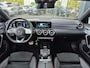 Mercedes-Benz CLA 180 AMG Line | Panoramadak | Sfeerverlichting | Carplay |