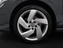 Volkswagen Golf Variant 1.0 TSI Golf | Adaptive cruise | Bluetooth | Virtueel dashboard | Climate control | Park assist | Trekhaak | 17" velgen