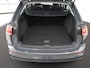 Volkswagen Golf Variant 1.0 TSI Golf | Adaptive cruise | Bluetooth | Virtueel dashboard | Climate control | Park assist | Trekhaak | 17" velgen