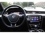 Volkswagen Passat 1.4 TSI GTE Hybride *Highline* | Carplay | Schuifdak | Adaptive Cruise & Climate Control | Camera | Stoelverwarming | PDC | Privacy | Bluetooth |