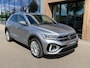 Volkswagen T-Roc 1.5 TSI 150pk DSG R-Line | Camera | Keyless | Elek. Achterklep | Dode hoek | Rijklaar incl. 1 jaar Bovag garantie