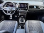 Volkswagen T-Roc 1.5 TSI 150pk DSG R-Line | Camera | Keyless | Elek. Achterklep | Dode hoek | Rijklaar incl. 1 jaar Bovag garantie