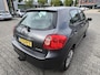 Toyota Auris 1.6-16V SOL NL-AUTO 1E-EIG DEALER ONDERHOUDEN! TREKHAAK 1300KG TREKGEW CRUISE CLIMA