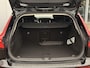 Volvo V60 2.0 T5 Automaat Momentum | Lederen bekleding | Sensus full map navigatie | Stoelverwarming | Volvo On Call met app | Getint glas achter | 18 inch lichtmetalen velgen met all-season banden | Apple CarPlay/Android Auto | Exterieur Styling Kit met dubbele uitlaat