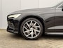 Volvo V60 2.0 T5 Automaat Momentum | Lederen bekleding | Sensus full map navigatie | Stoelverwarming | Volvo On Call met app | Getint glas achter | 18 inch lichtmetalen velgen met all-season banden | Apple CarPlay/Android Auto | Exterieur Styling Kit met dubbele uitlaat