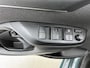 Toyota Yaris 1.5 Hybrid 115 Dynamic | Comfort Pack | PDC | Stuur-Stoelverwarming | Apple CarPlay / Android Auto (Navigatie) |