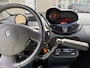 Renault Twingo 1.2-16V Handgas+rem / invalide aangepast