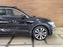 Volkswagen T-Roc 1.5 TSI 3x R-Line Executive | VOL! | Pano | Virtual | LED | Ambient | Rijassist Plus | Winterpakket | ACC | DAB+