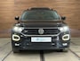 Volkswagen T-Roc 1.5 TSI 3x R-Line Executive | VOL! | Pano | Virtual | LED | Ambient | Rijassist Plus | Winterpakket | ACC | DAB+