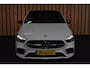 Mercedes-Benz B-klasse 180 Business Solution AMG Trekhaak Panoramadak CarPlay 1e eig. LED Virtual Nwe APK