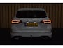 Mercedes-Benz B-klasse 180 Business Solution AMG Trekhaak Panoramadak CarPlay 1e eig. LED Virtual Nwe APK