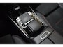 Mercedes-Benz B-klasse 180 Business Solution AMG Trekhaak Panoramadak CarPlay 1e eig. LED Virtual Nwe APK