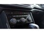 Volkswagen T-Roc | Achteruitrijcamera standaard | Cruisecontrol adaptief | Lichtmetalen velgen 18"