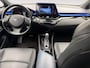 Toyota C-HR / C-HR+ 1.8 Hybrid Bi-Tone LM VELGEN | LEDER BEKLEDING | STOELVERWARMING | CLIMA | NAVI
