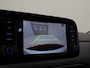 Hyundai i10 1.0 AUTOMAAT Comfort Smart 5-zits / Navigatie / Cruise Control / LMV / 5-Persoons / Airco / Stoelverwarming voor / Stuurwiel verwarming / Parkeersensoren achter / Achteruitrijcamera / Apple CarPlay & Android Auto / Fabrieksgarantie tot 26-05-2030 /