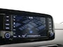 Hyundai i10 1.0 AUTOMAAT Comfort Smart 5-zits / Navigatie / Cruise Control / LMV / 5-Persoons / Airco / Stoelverwarming voor / Stuurwiel verwarming / Parkeersensoren achter / Achteruitrijcamera / Apple CarPlay & Android Auto / Fabrieksgarantie tot 26-05-2030 /