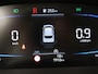 Hyundai i10 1.0 AUTOMAAT Comfort Smart 5-zits / Navigatie / Cruise Control / LMV / 5-Persoons / Airco / Stoelverwarming voor / Stuurwiel verwarming / Parkeersensoren achter / Achteruitrijcamera / Apple CarPlay & Android Auto / Fabrieksgarantie tot 26-05-2030 /
